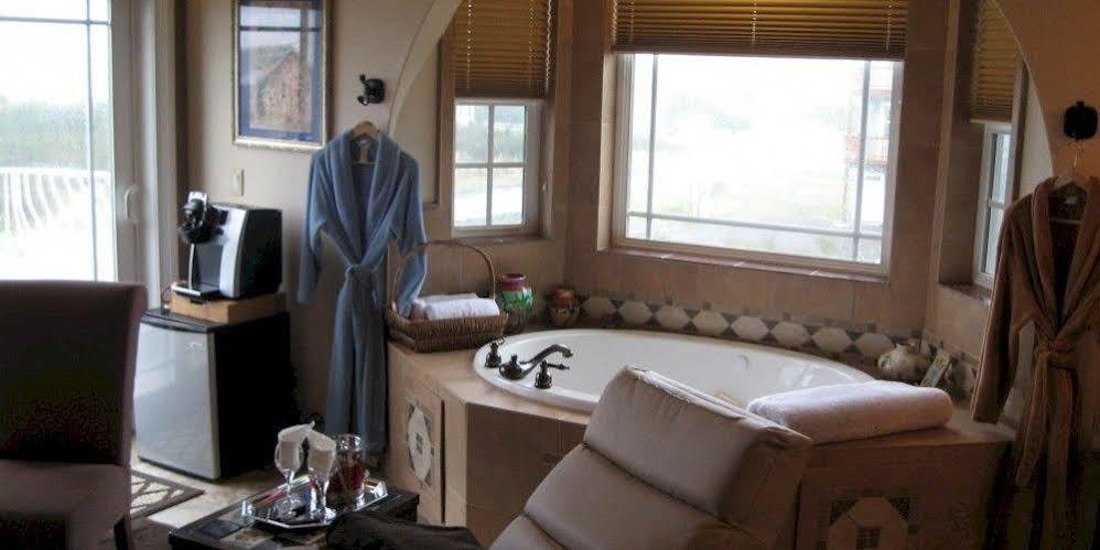 Collins Inn & Seaside Cottages (Adults Only) Ocean Shores Zewnętrze zdjęcie